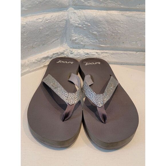 Reef Sandals Flip Flops foam womens size 11 - Picture 1 of 8